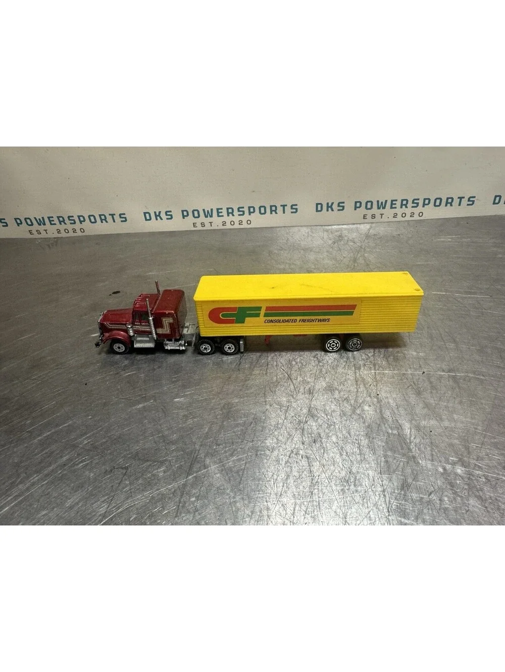 Consolidated Freightways TRACTOR TRAILER DIECAST Metal Plastic